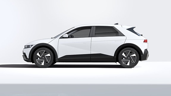 Hyundai Ioniq 5 2 of 10