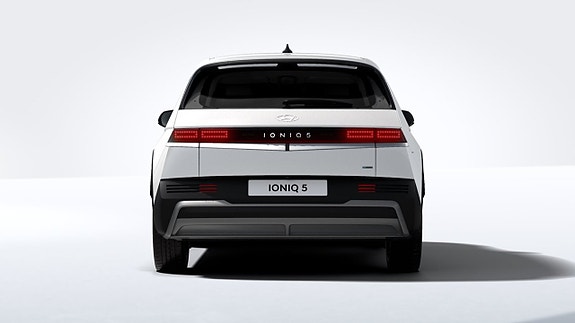 Hyundai Ioniq 5 5 of 10