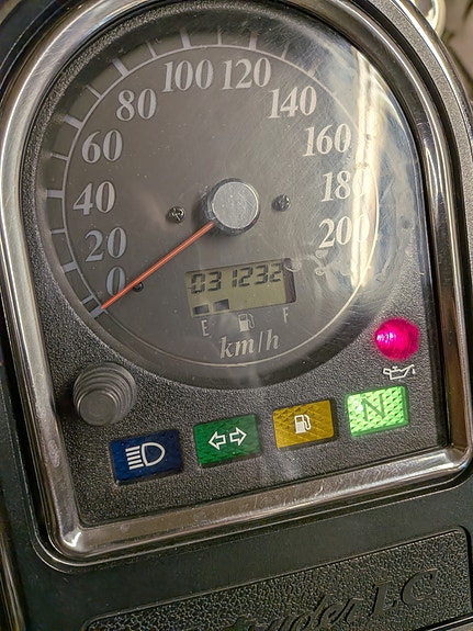 Suzuki VL1500 Intruder 3 of 5