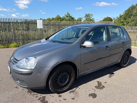 Volkswagen Golf V 4 of 12