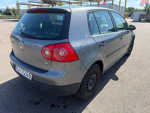 Volkswagen Golf V 7 of 12