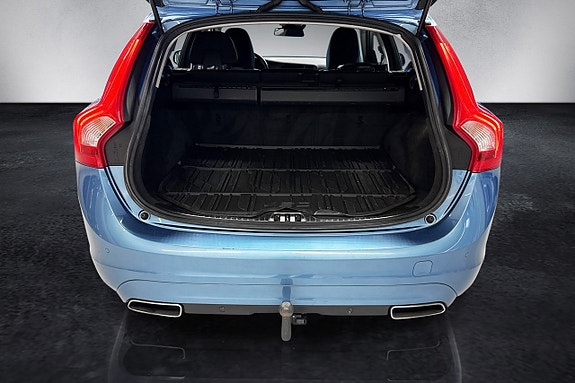 Volvo V60 14 of 18