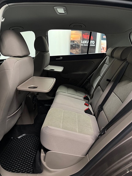 Volkswagen Golf Plus 19 of 19