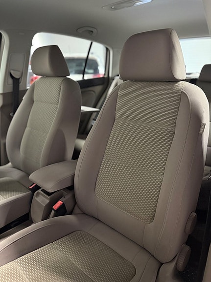 Volkswagen Golf Plus 18 of 19