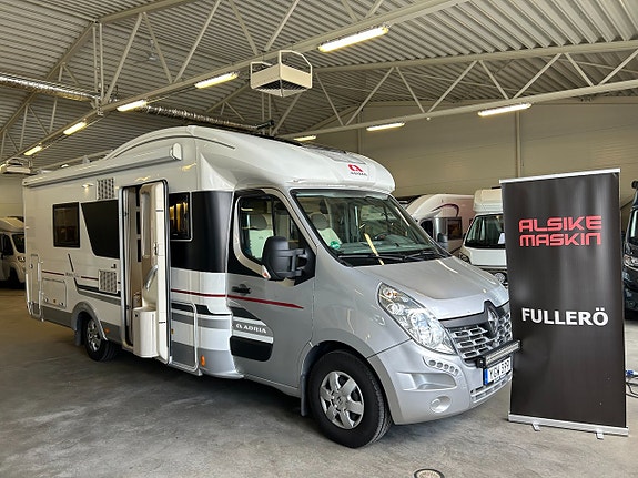 Adria Matrix Supreme M 687 SLT / Automat / Alde / Taksäng / AC / Kamkedja