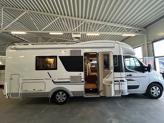 Adria Matrix Supreme M 687 SLT / Automat / Alde / Taksäng / AC / Kamkedja 2 of 26