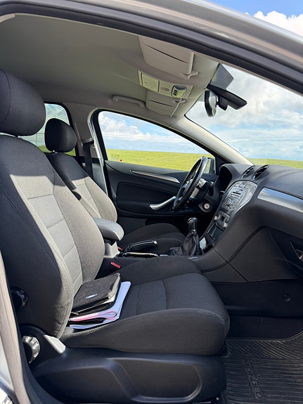 Ford Mondeo 12 of 18