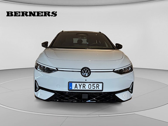 Volkswagen ID.7 8 of 25