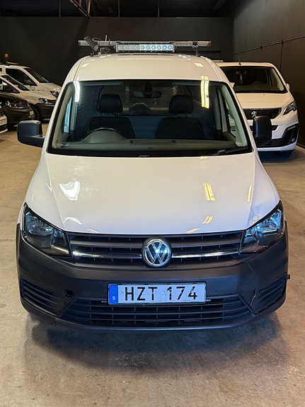 Volkswagen Caddy Maxi 3 of 16