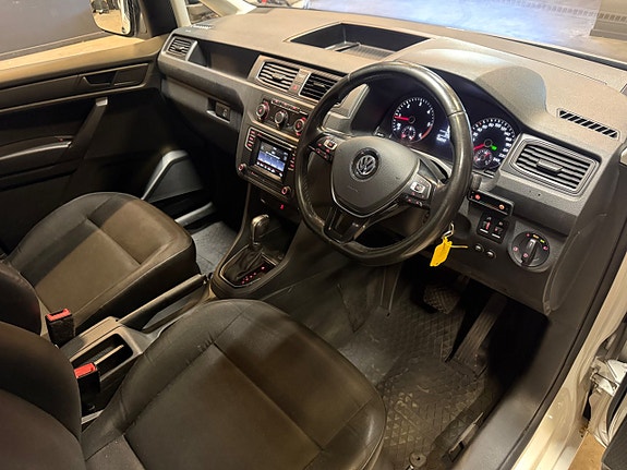 Volkswagen Caddy Maxi 9 of 16