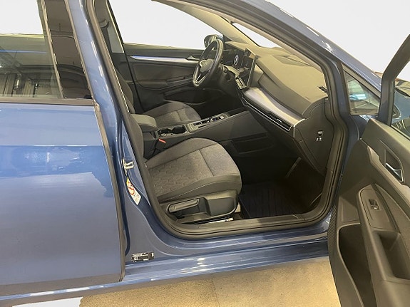 Volkswagen Golf VIII 15 of 15