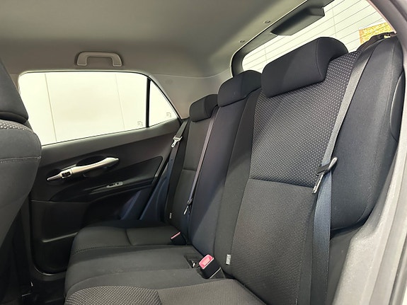 Toyota Auris 23 of 23