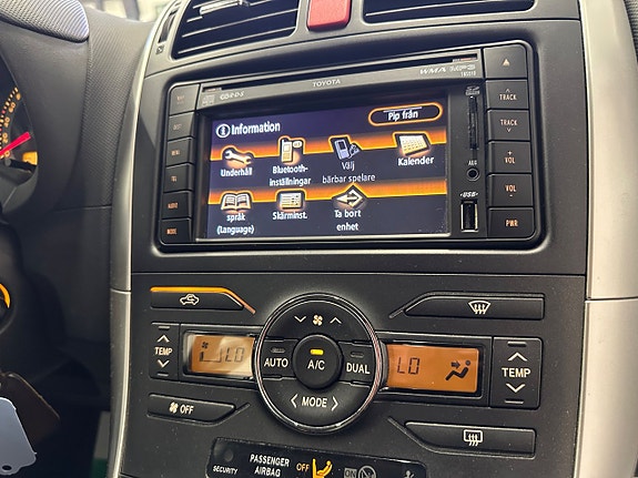 Toyota Auris 22 of 23