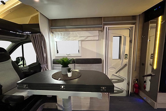 Chausson 630 PROFILE FIRST LINE 170hk - 2x ENKELBÄDDAR + STOR SITTGRUPP 8 of 30