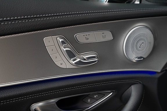 Mercedes-Benz E400 10 of 25