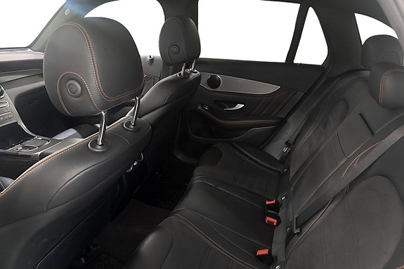 Mercedes-Benz GLC300 de 10 of 12