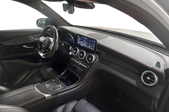 Mercedes-Benz GLC300 de 9 of 12