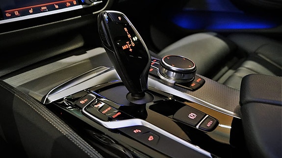 BMW 530i 16 of 27