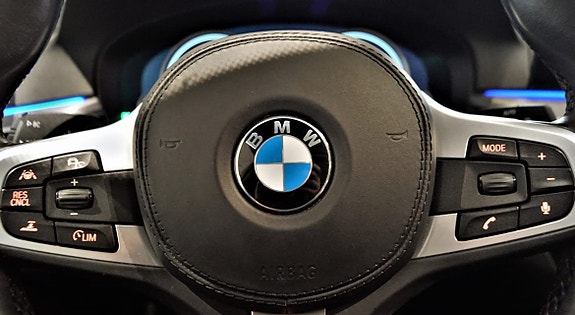 BMW 530i 8 of 27
