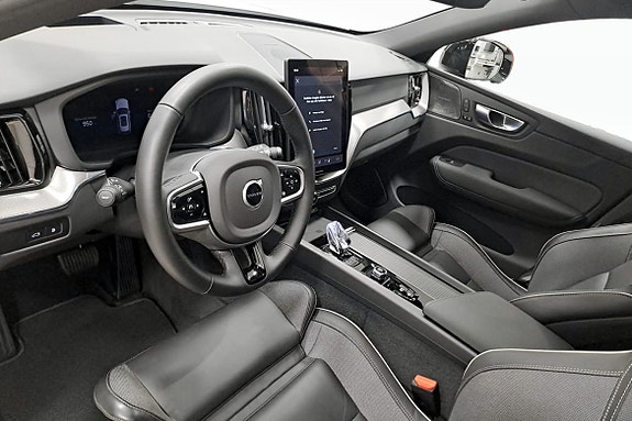 Volvo XC60 5 of 14