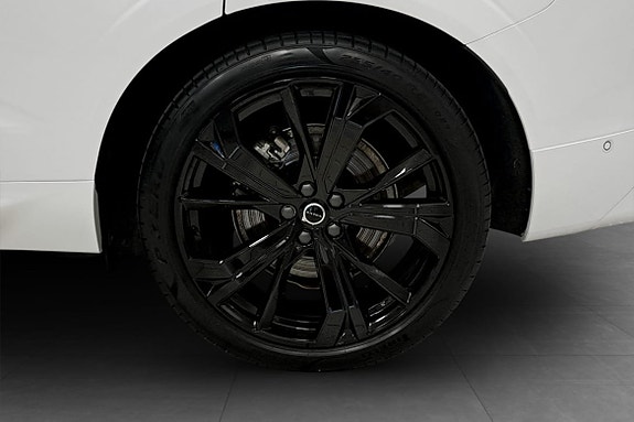 Volvo XC60 10 of 14
