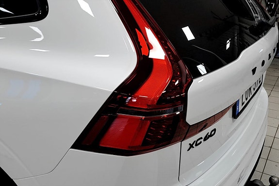 Volvo XC60 14 of 14