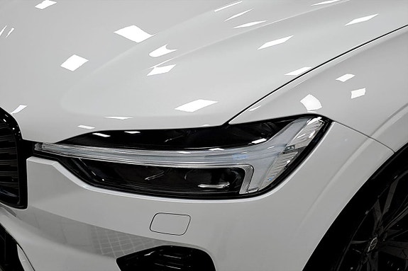 Volvo XC60 13 of 14