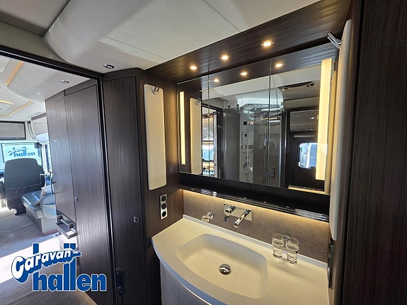 Morelo EMPIRE LINER 110 GSB 12 of 27