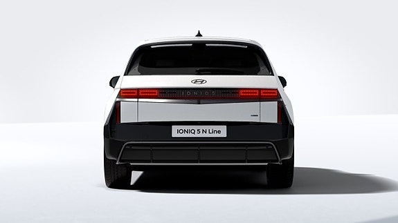 Hyundai Ioniq 5 5 of 10