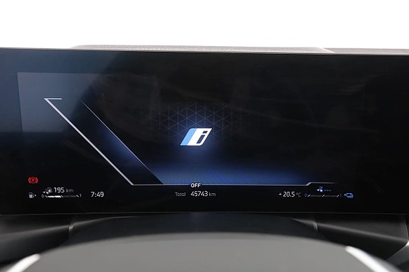 BMW 330e 20 of 30