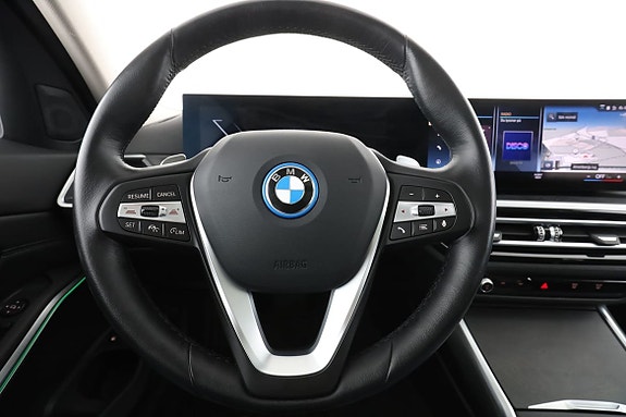 BMW 330e 19 of 30