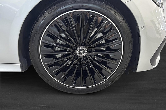 Mercedes-Benz E220 d 5 of 11