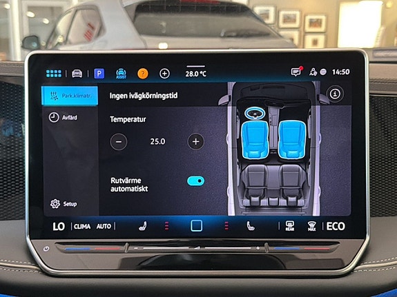 Volkswagen Passat 22 of 28