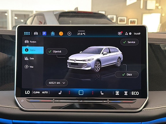 Volkswagen Passat 21 of 28