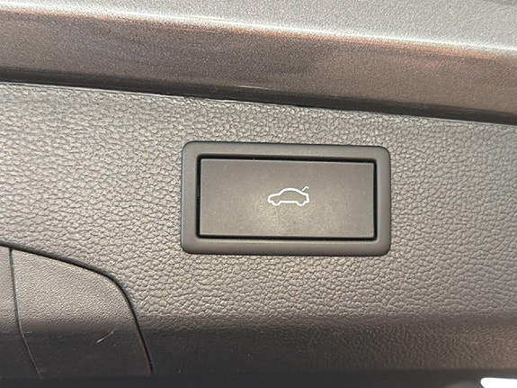 Volkswagen Passat 8 of 28