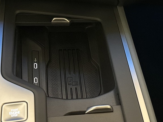 Volkswagen Passat 17 of 28