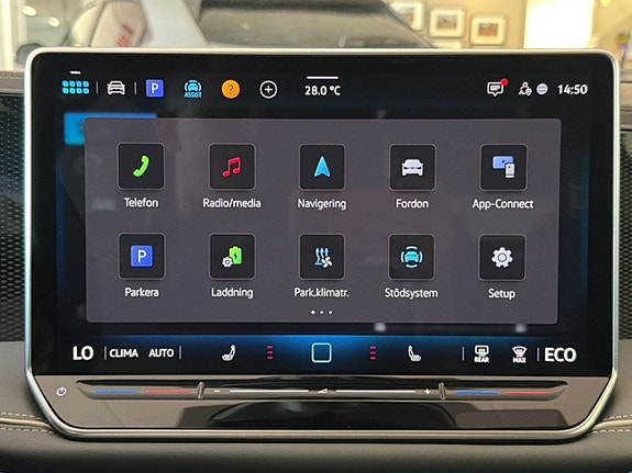 Volkswagen Passat 23 of 28