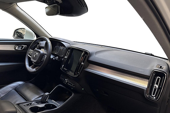 Volvo XC40 9 of 11