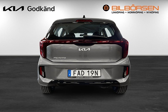Kia Picanto 5 of 15