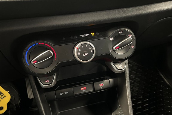 Kia Picanto 13 of 15