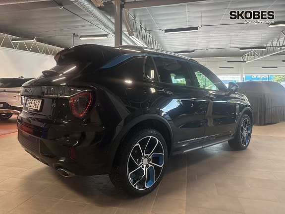 Lynk & Co 01 6 of 16