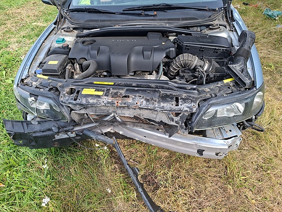 Volvo V70 8 of 11