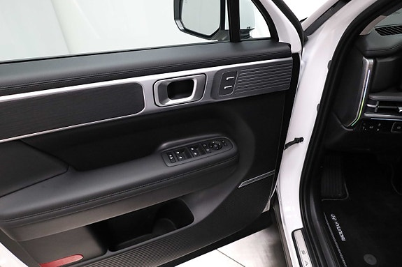 Hyundai Santa Fe 15 of 28