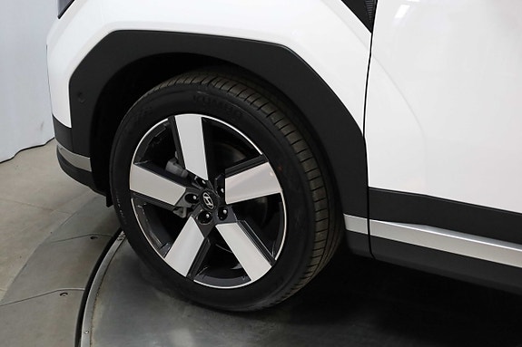 Hyundai Santa Fe 8 of 28