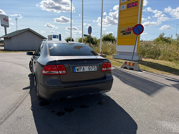 Saab 9-3 2 of 5