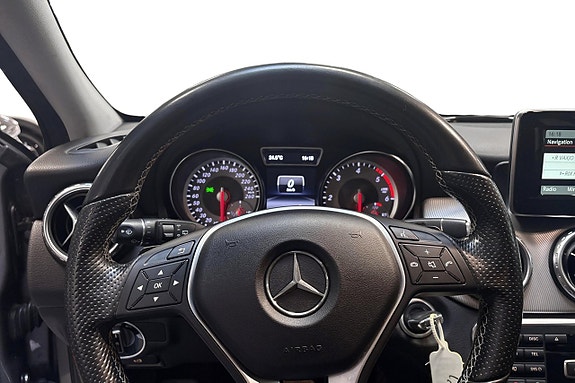 Mercedes-Benz GLA200 d 7 of 11