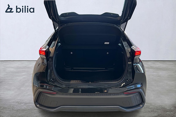 Toyota C-HR 11 of 22