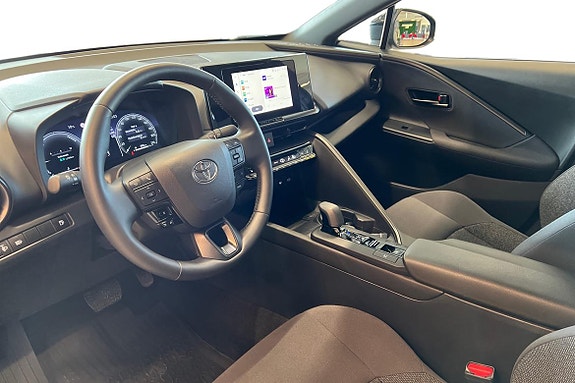 Toyota C-HR 13 of 22