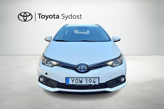 Toyota Auris 9 of 21