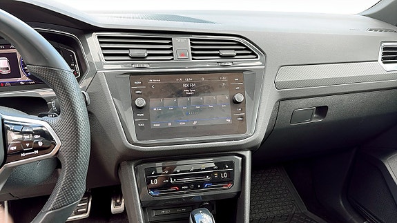 Volkswagen Tiguan 10 of 13